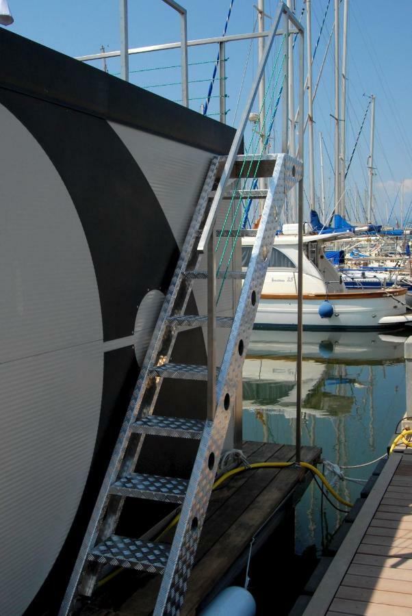 House Boat Luxury Cagliari Hotel Kültér fotó