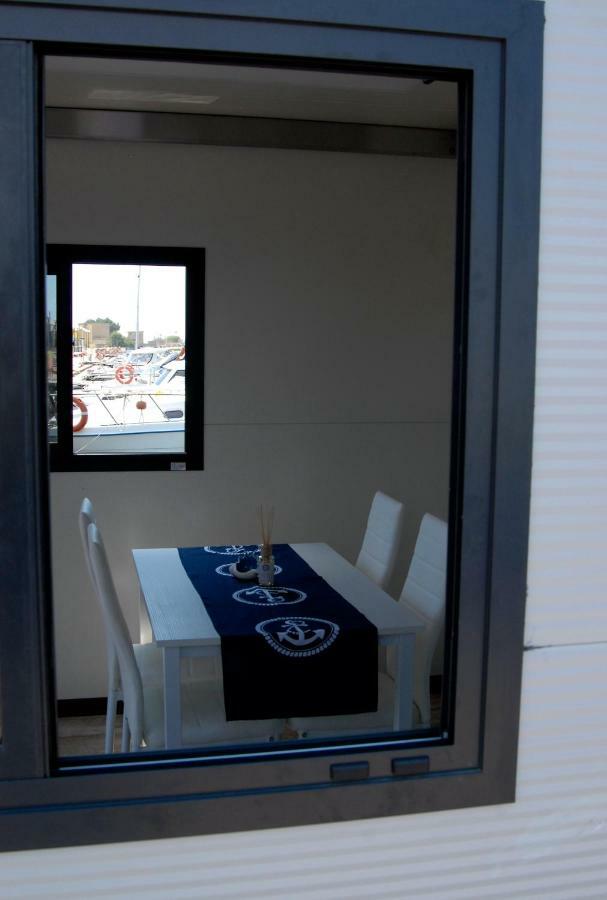 House Boat Luxury Cagliari Hotel Kültér fotó